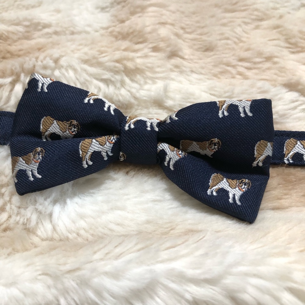 Janie and Jack Boys Navy Blue w/Dog print Velcro adjustment ages 8-10.